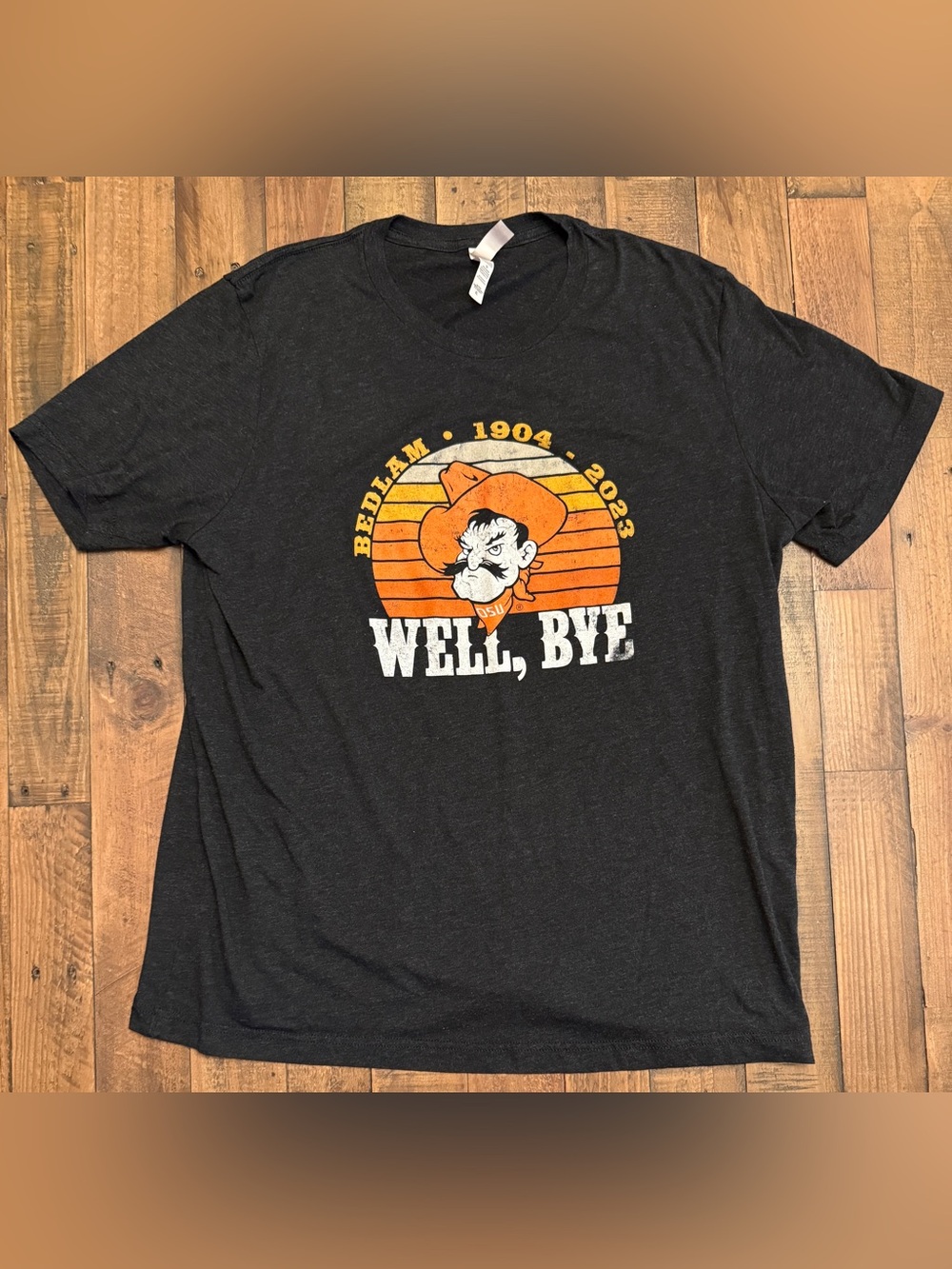 Oklahoma State OSU Bedlam “Well, Bye” Pistol Pete Graphic T-Shirt – XL Black